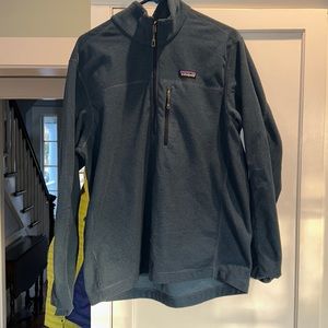 Mens Patagonia large fleece quarter zip excellent shape to big for me